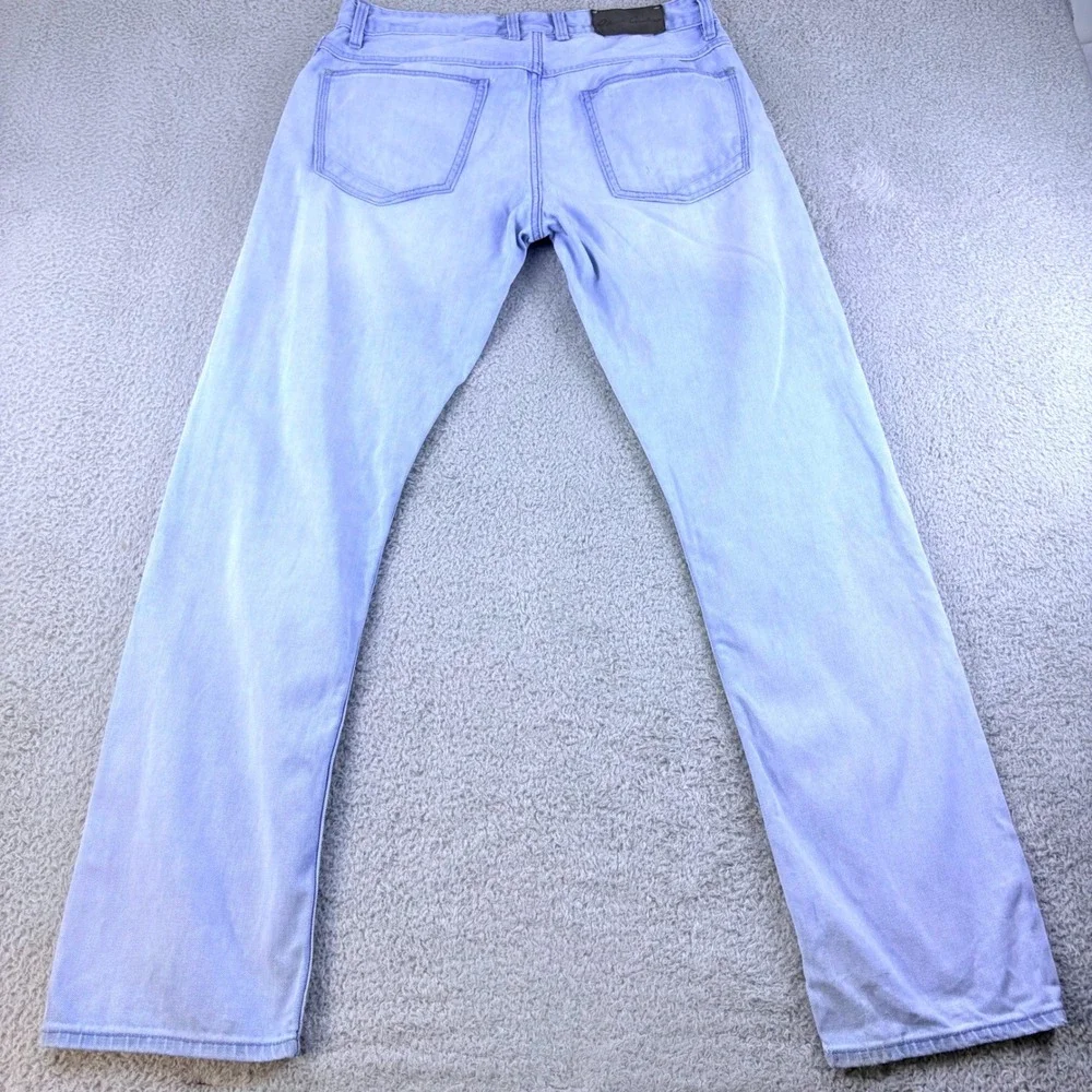 Robert Graham Jeans Mens 33 Light Wash Blue Stretch Denim Casual Designer Pants